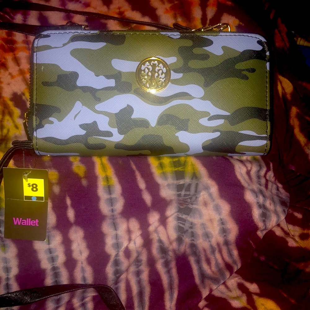 Women’s wristlet/wallet